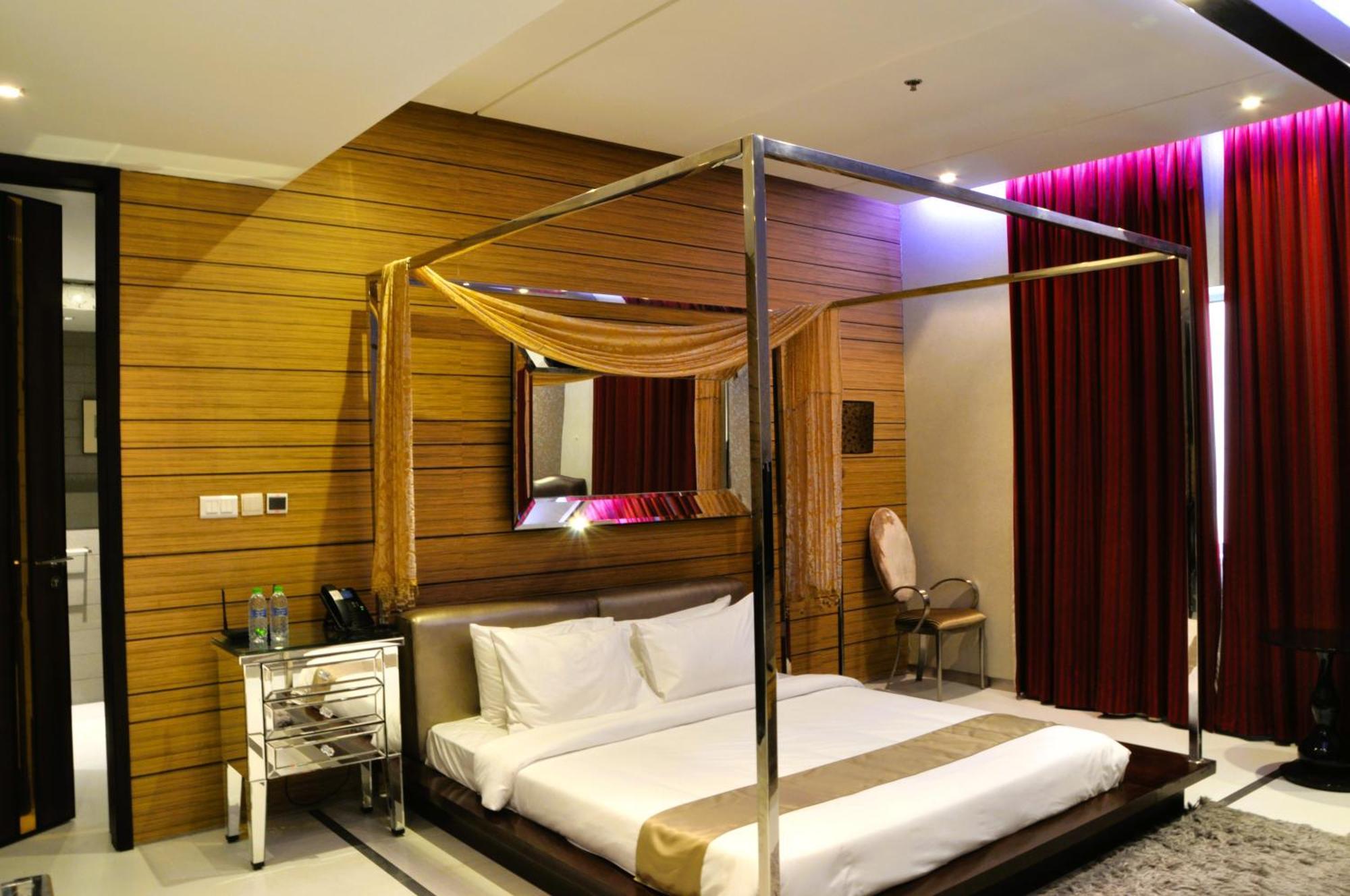 Sway 4* Manama